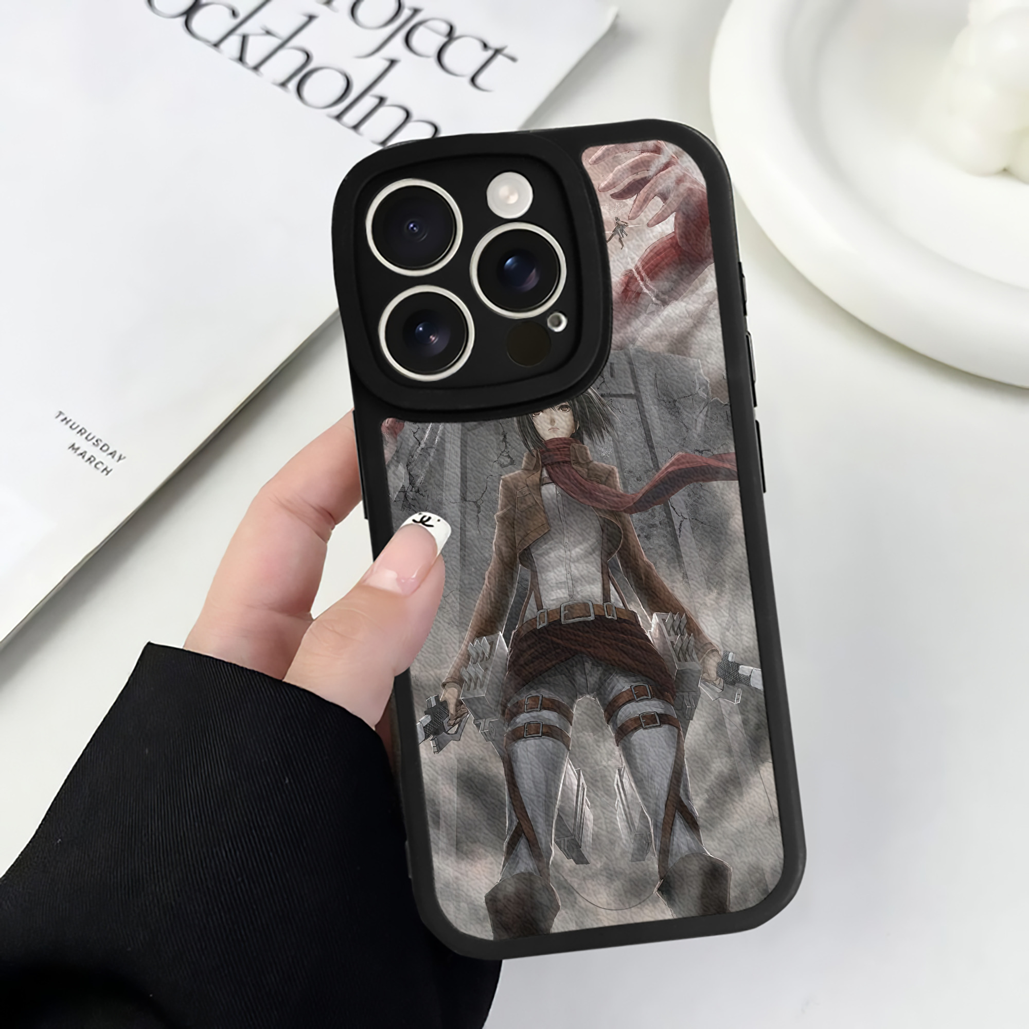 （画像用） 進撃の巨人 Attack on Titan 【iPhone 16シリーズ対応】シリコンスマホケース（レザー調） 材質：シリコン